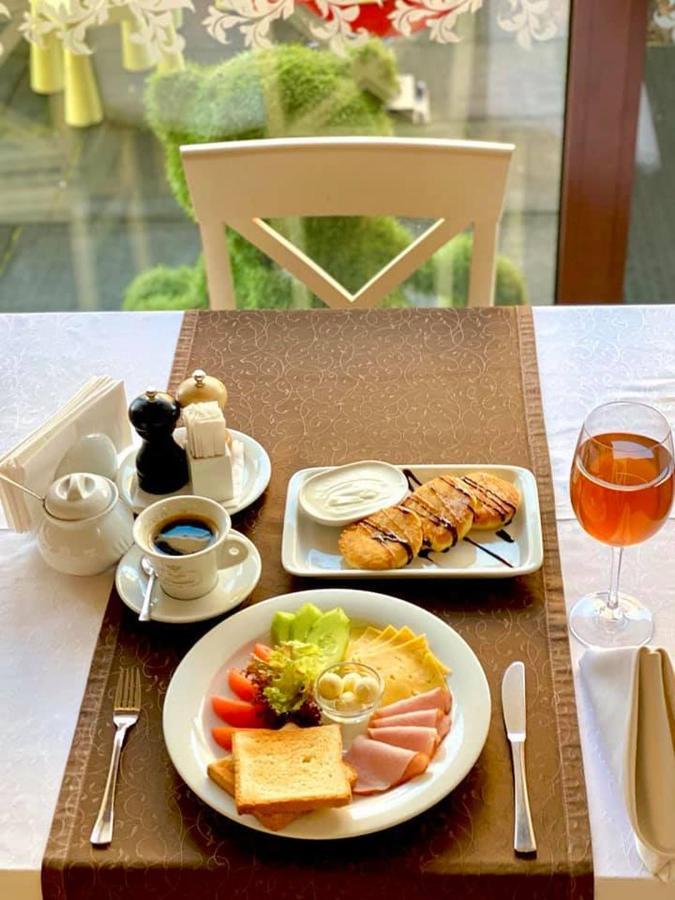 斯代迪斯酒店 Malekhuv 外观 照片