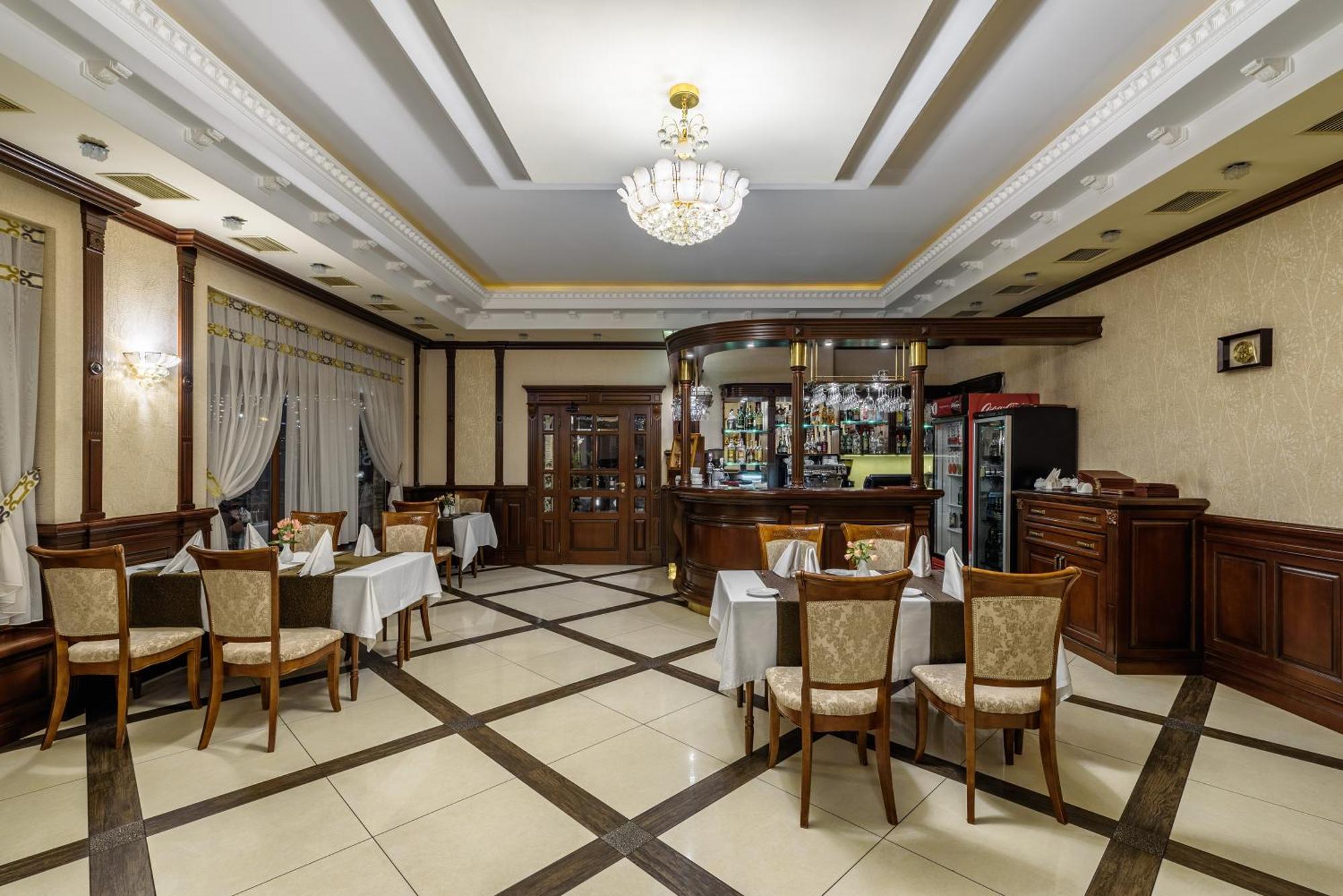 斯代迪斯酒店 Malekhuv 外观 照片